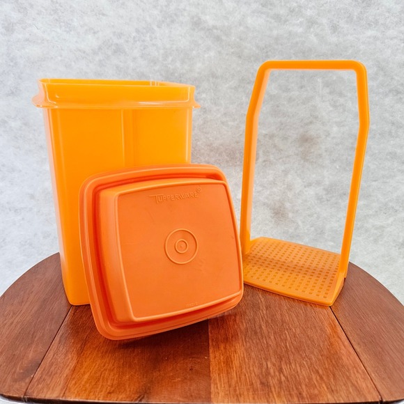 Vintage Tupperware Orange Pick A Deli Pickle Canister Container Lid Strainer - Picture 1 of 5